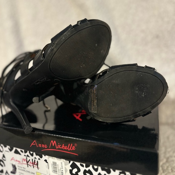 Women’s high heels. - Picture 6 of 8